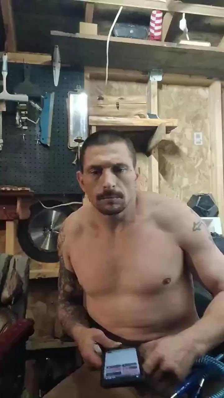 BIGspray89 on Cam4 