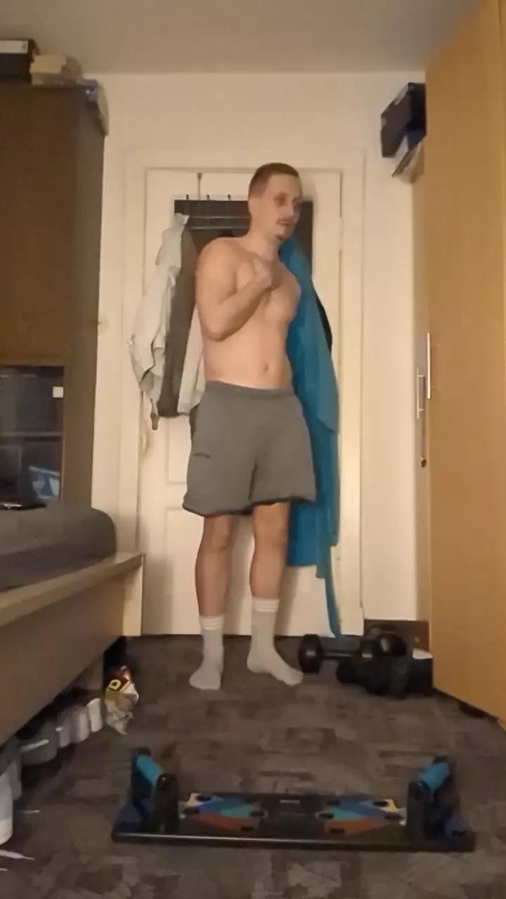 BiHoe on Cam4 