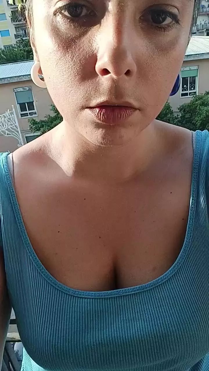 Offline bimbanympho on Cam4