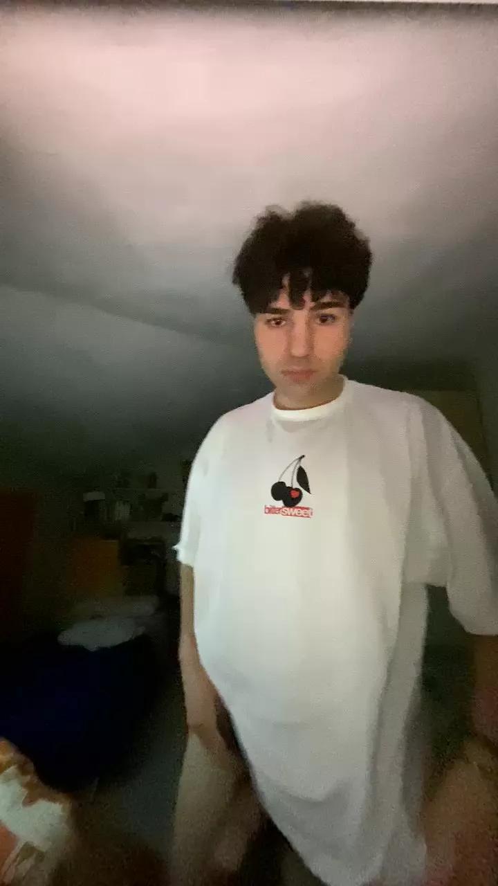 bisexualteddy on Cam4 