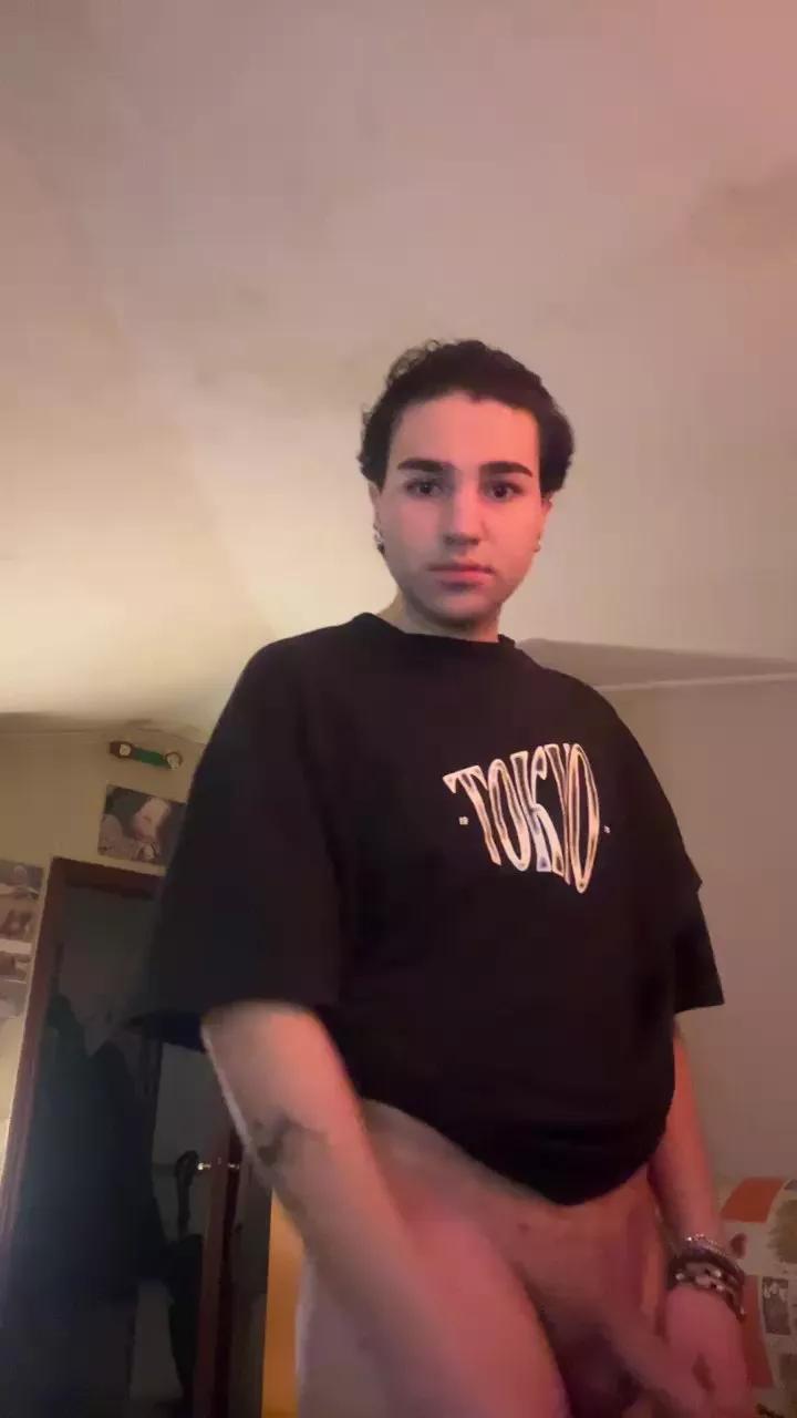 bisexualteddy on Cam4 