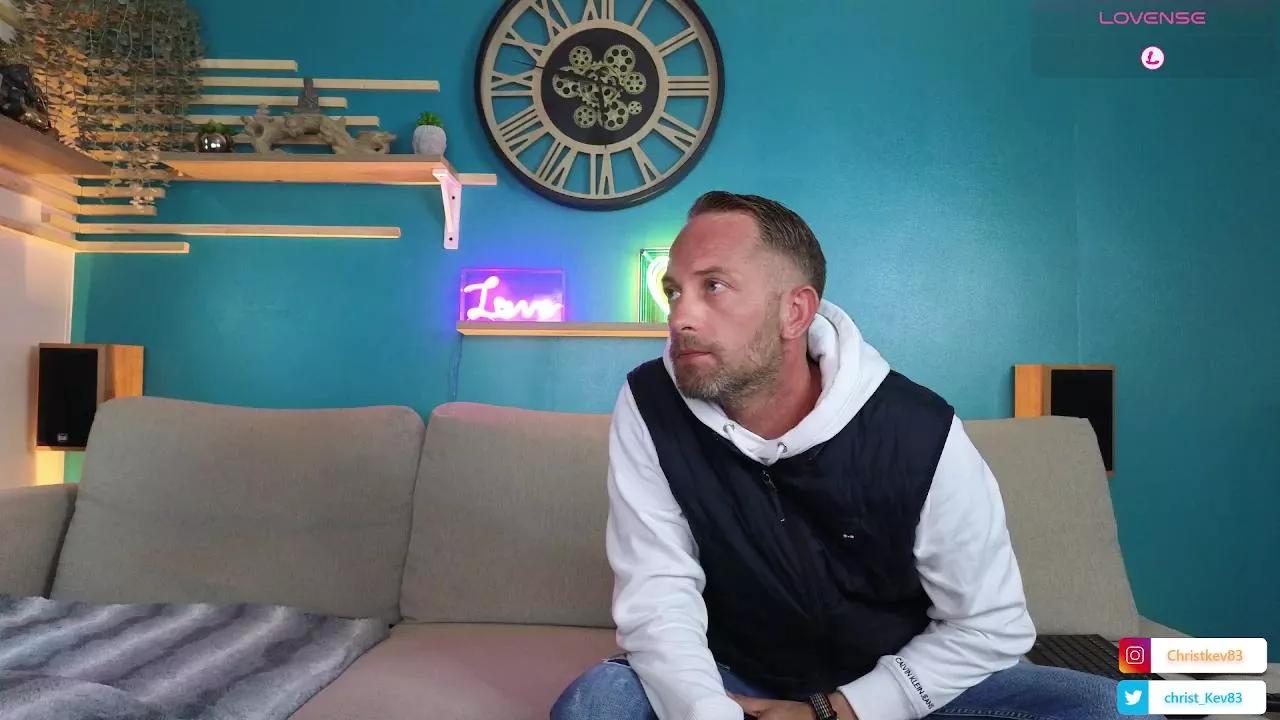 braqueuemar on Cam4 