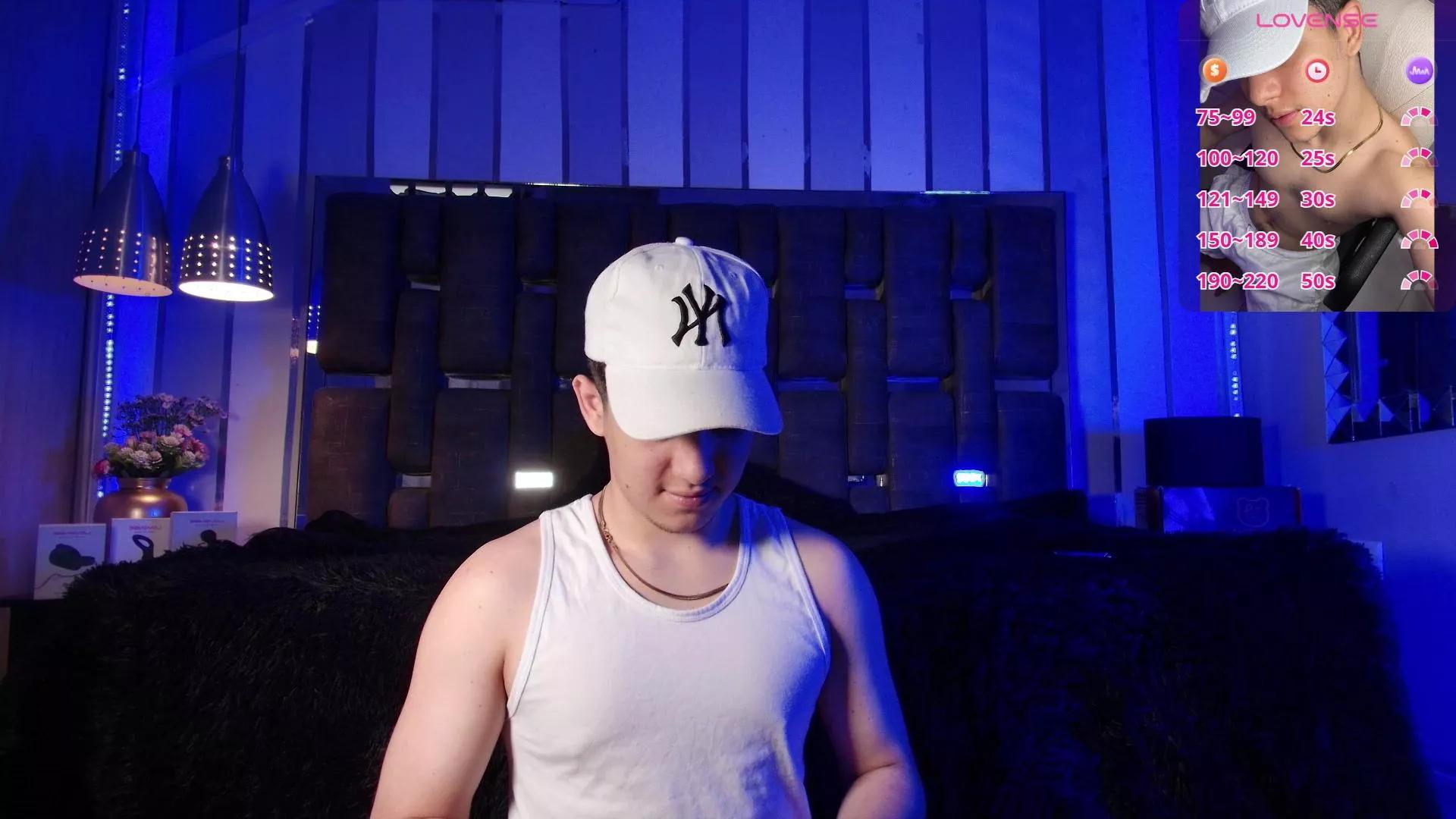 Brat__ on Cam4 