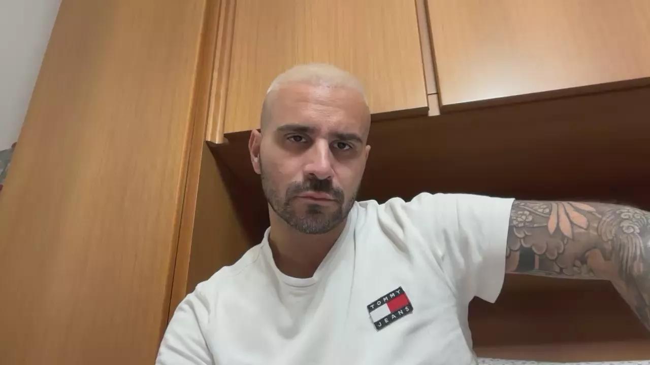 brokebrosexy on Cam4 