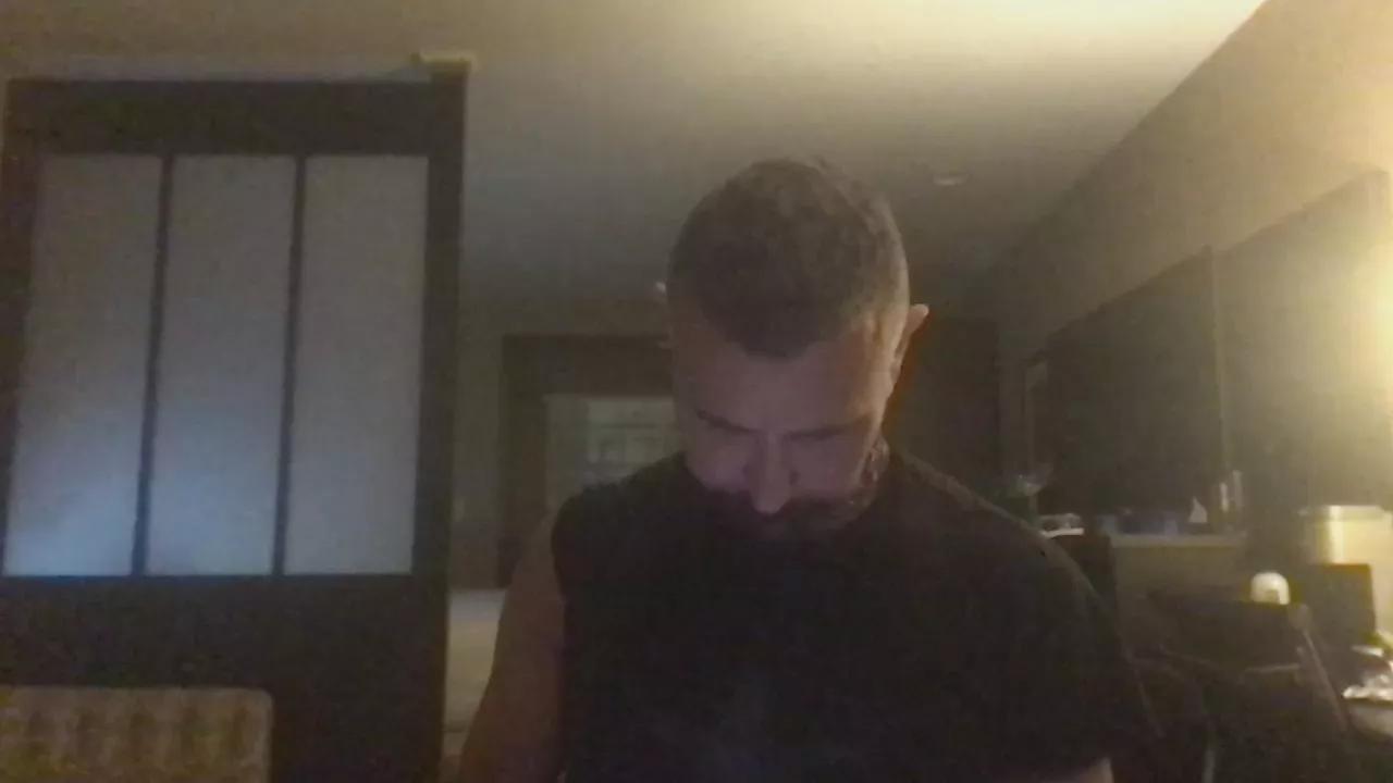 BubbleAndBeast on Cam4 