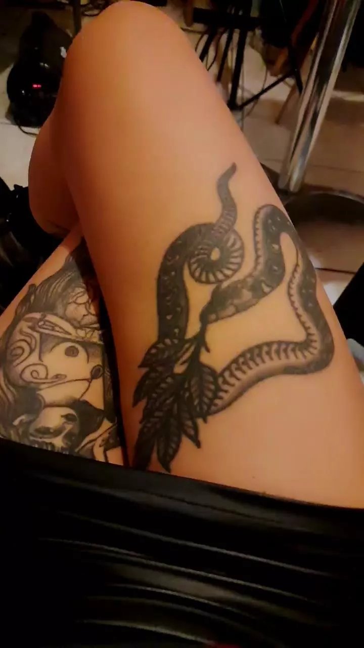 Offline bvbyscorpio666 on Cam4