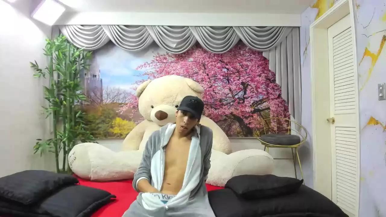 Bvlgar_Guys on Cam4 