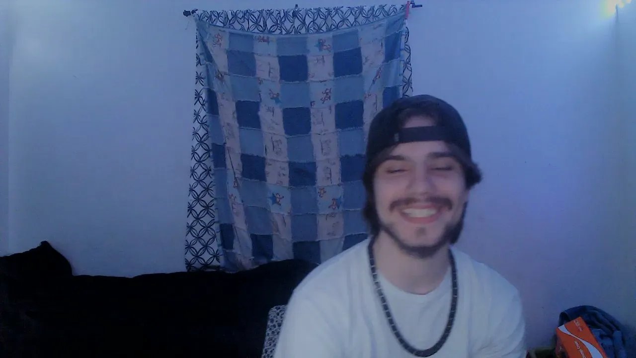 Offline BWCBENZ on Cam4