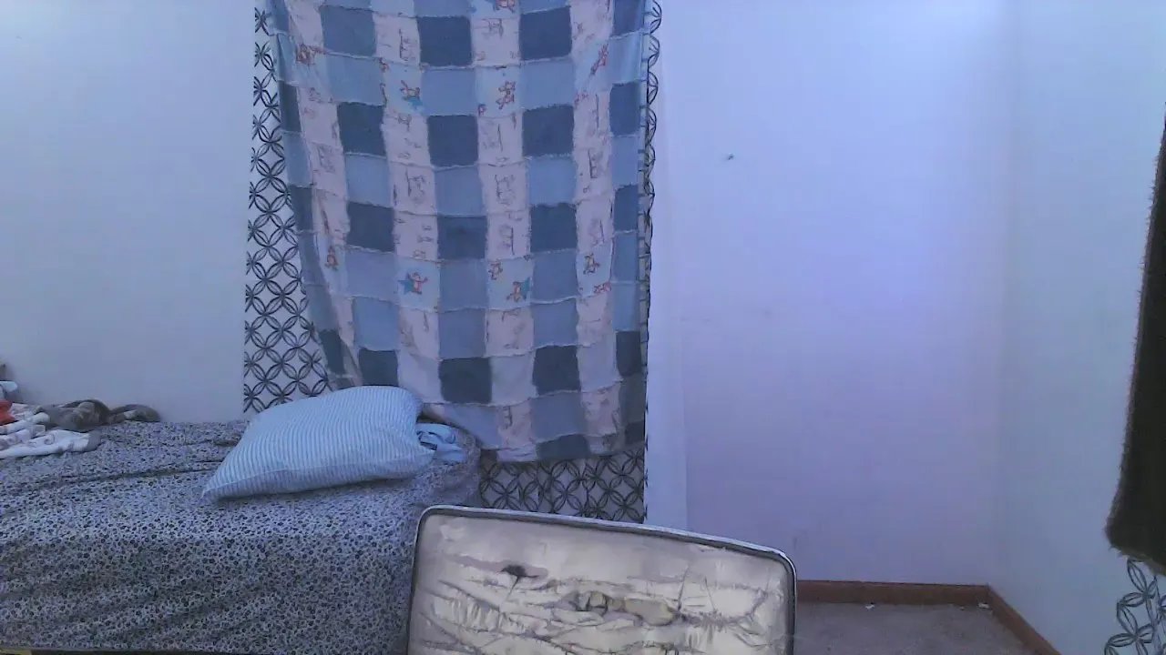 Offline BWCBENZ on Cam4