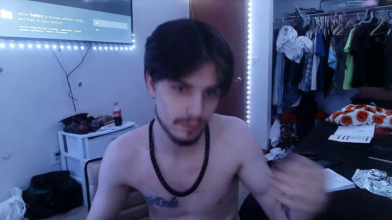 Offline BWCBENZ on Cam4