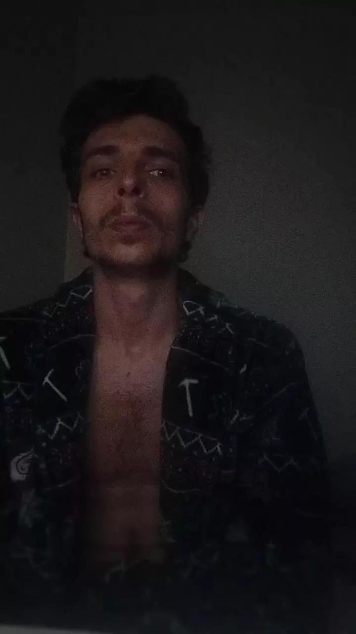 Calorcito24 on Cam4 