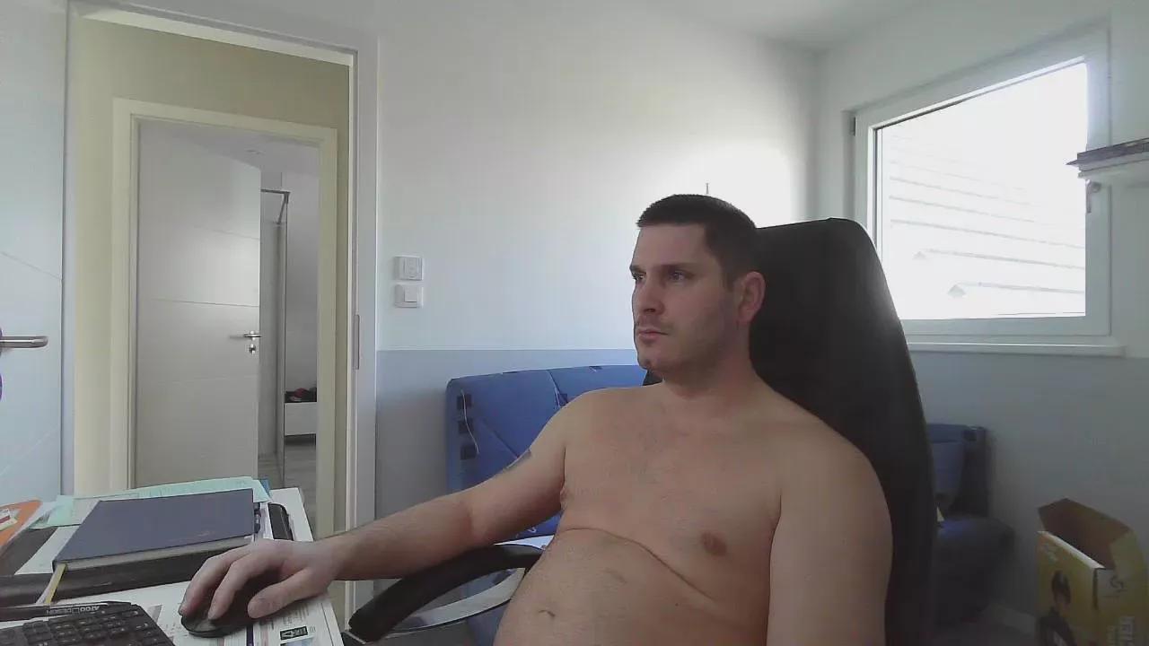 capuch67 on Cam4 