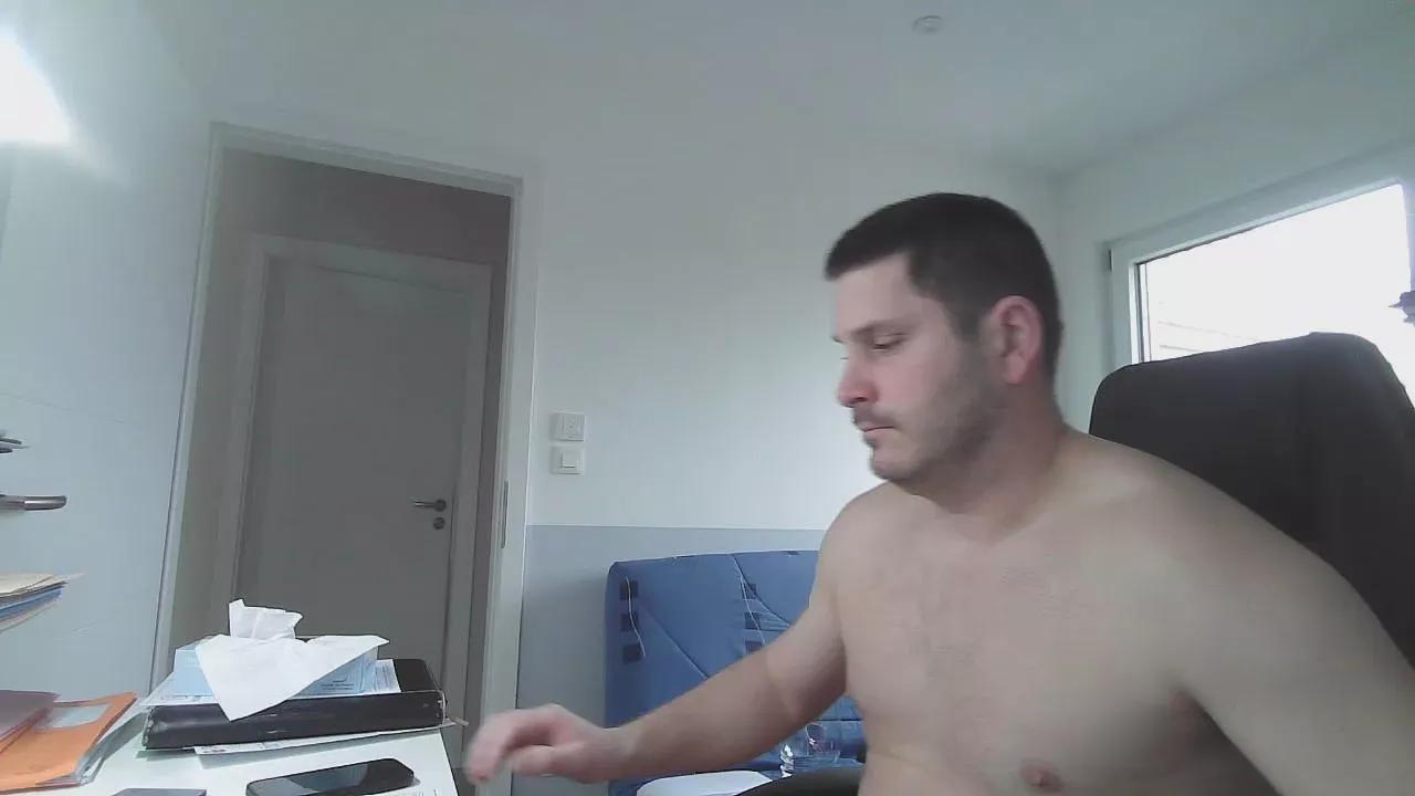 capuch67 on Cam4 