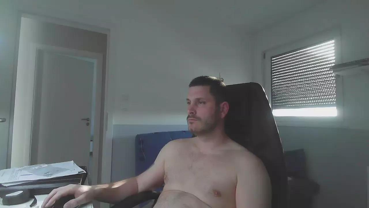 capuch67 on Cam4 