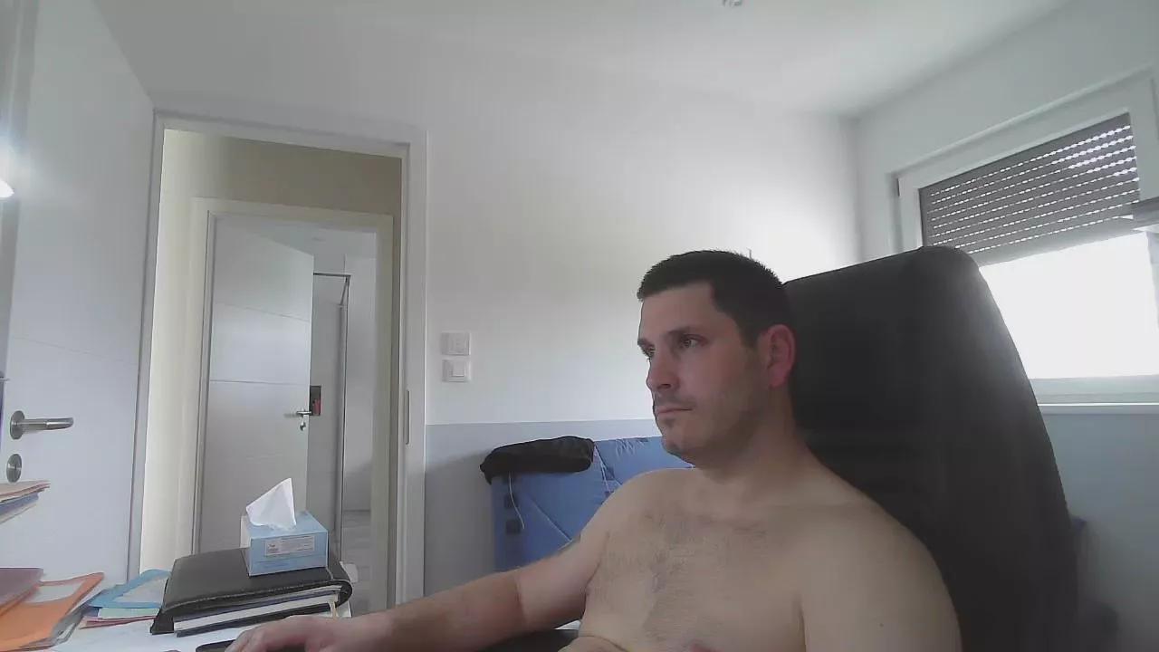 capuch67 on Cam4 