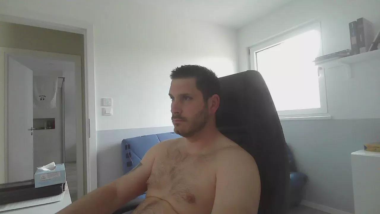capuch67 on Cam4 
