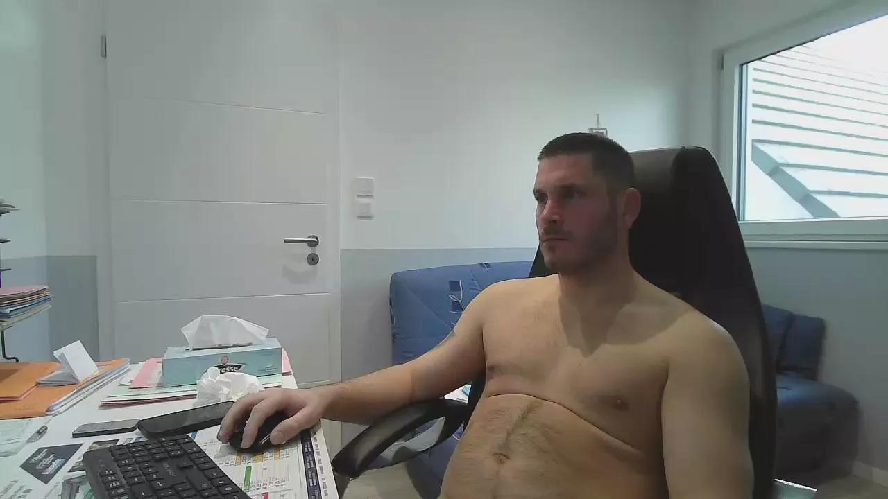 capuch67 on Cam4 