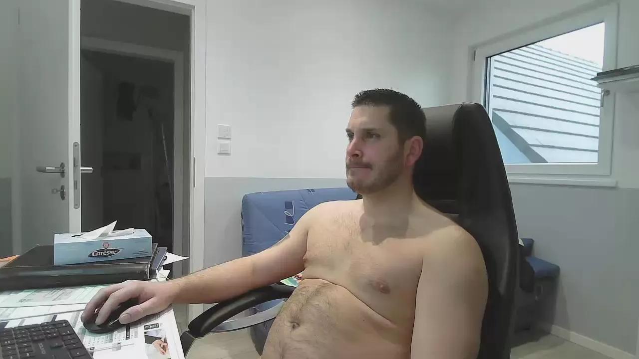 capuch67 on Cam4 