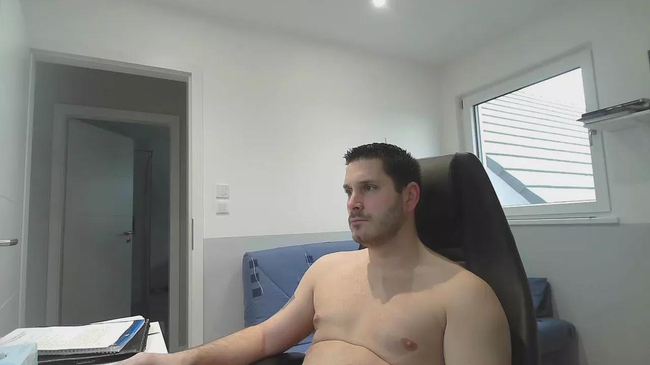 capuch67 on Cam4 