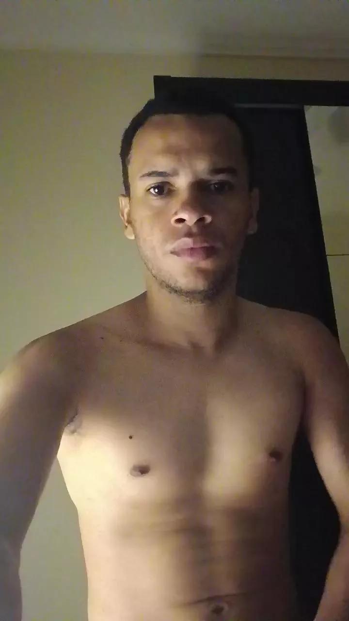 Carlosxntos on Cam4 