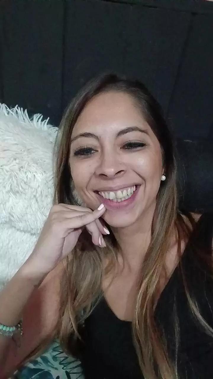 Celes90 on Cam4 