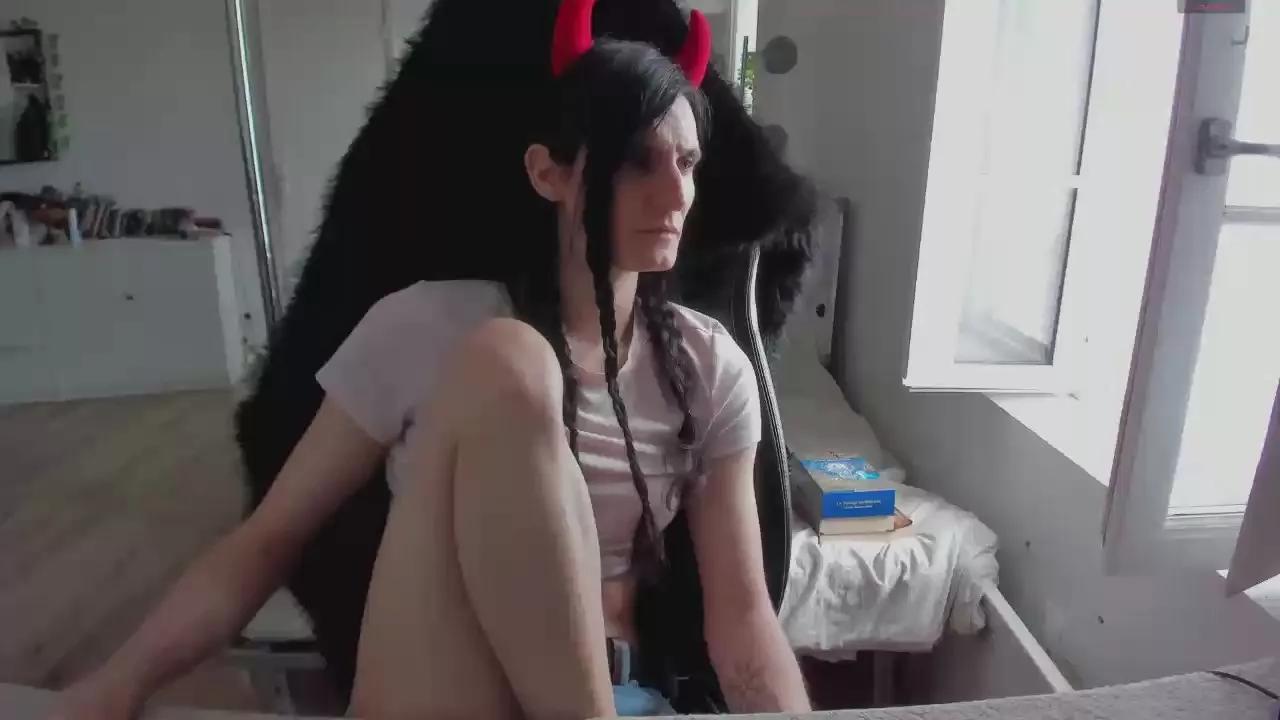 CeriseLapine on Cam4 
