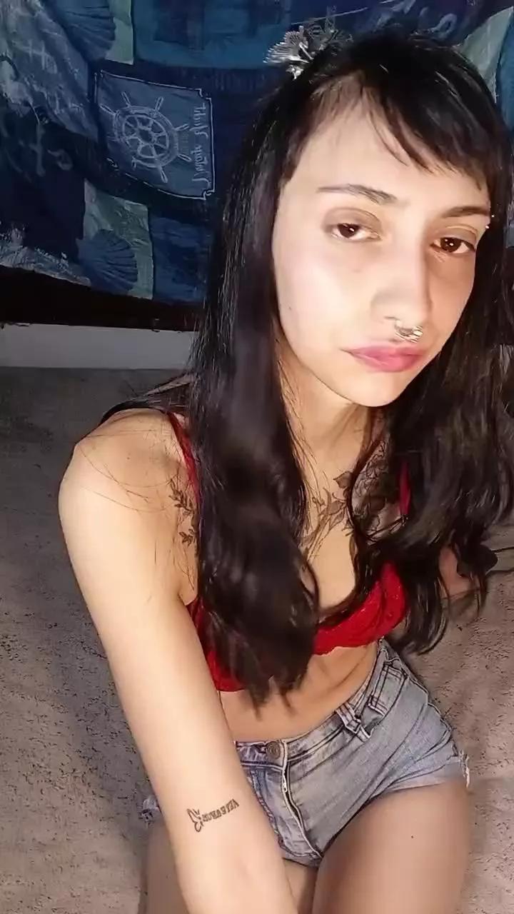 Chanell_19 on Cam4 