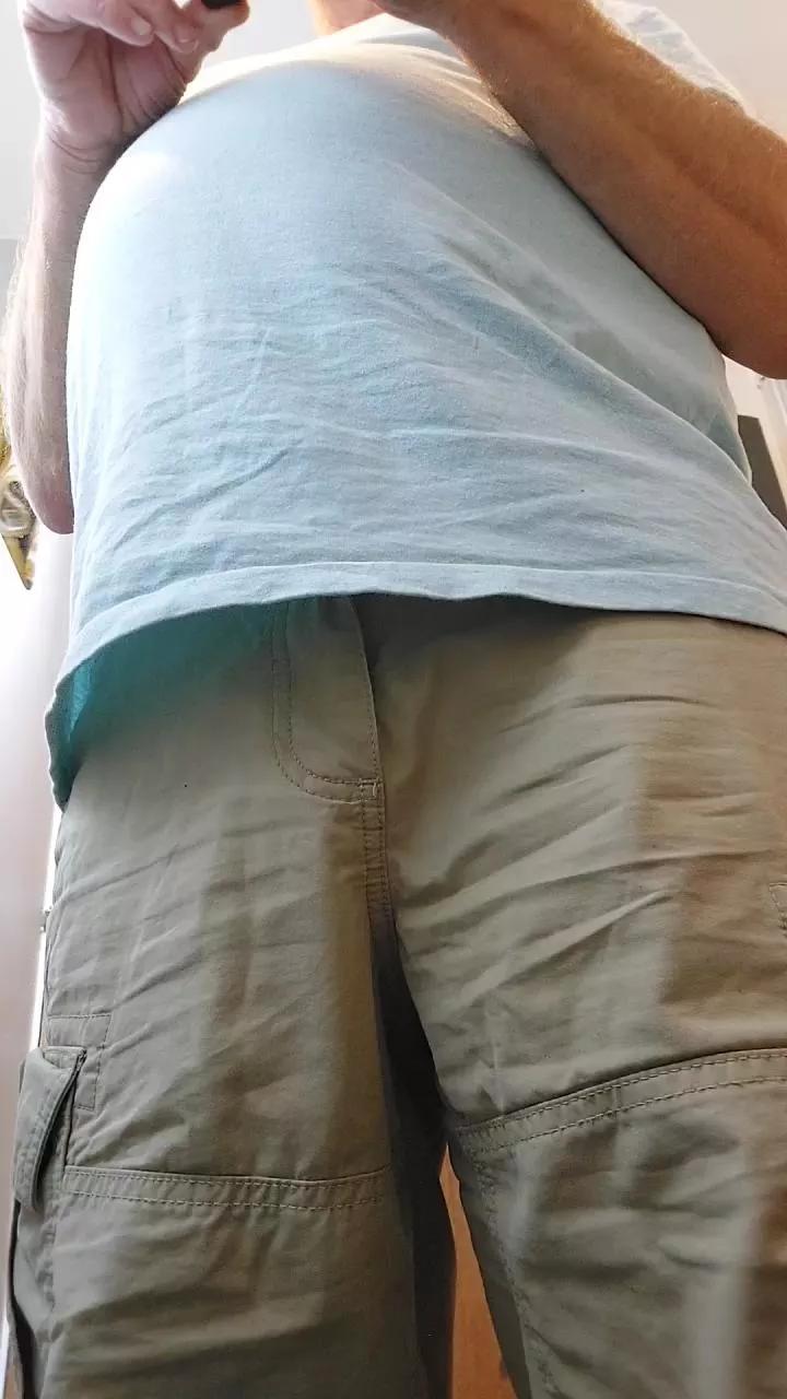 cheekeygeeza61 on Cam4 