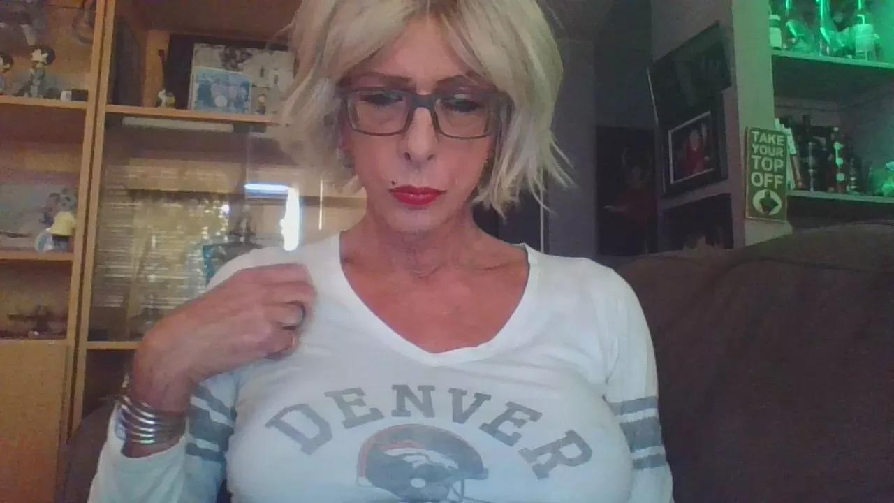 chickinrock on Cam4 