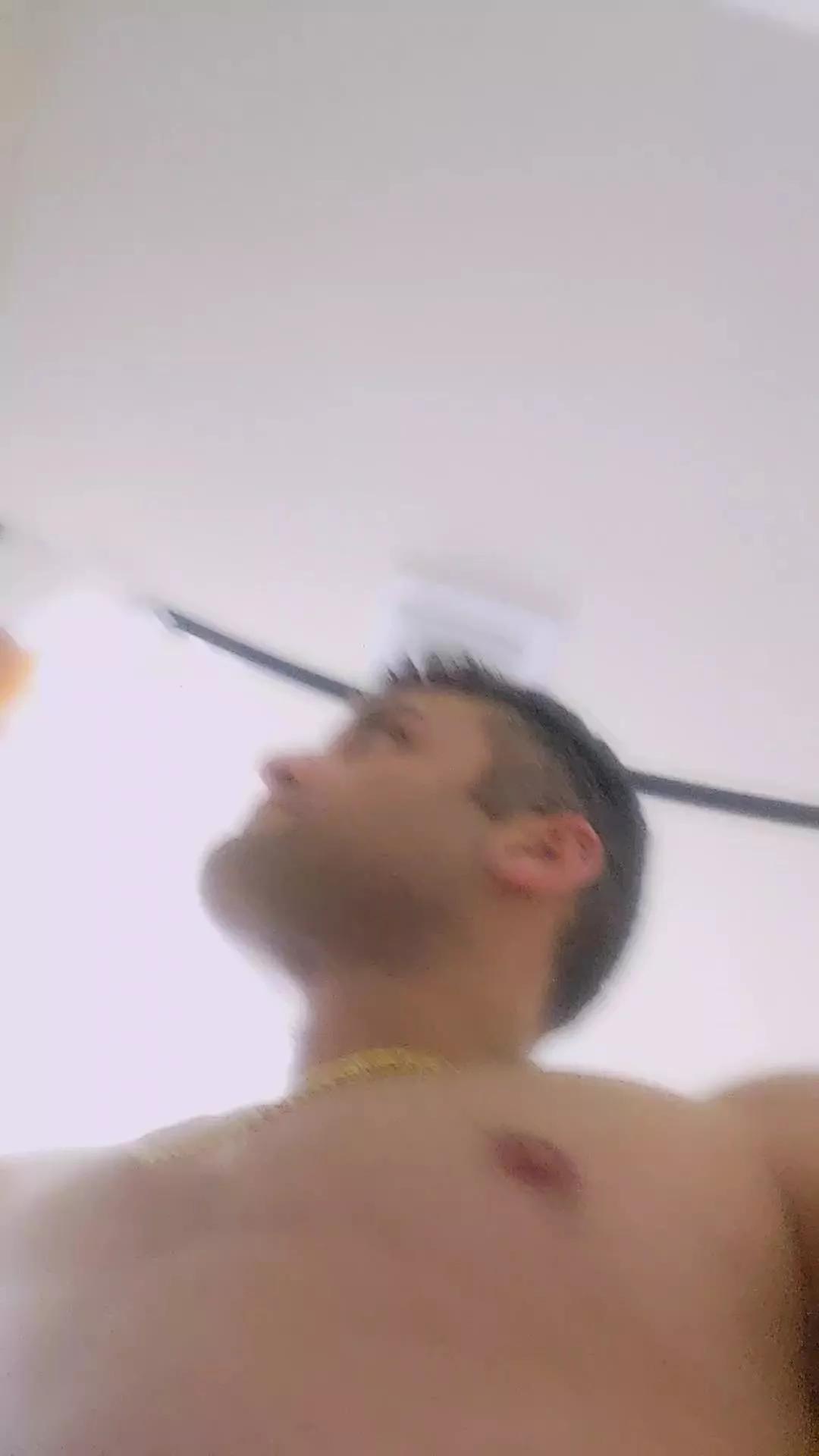 Chillifrog86 on Cam4 