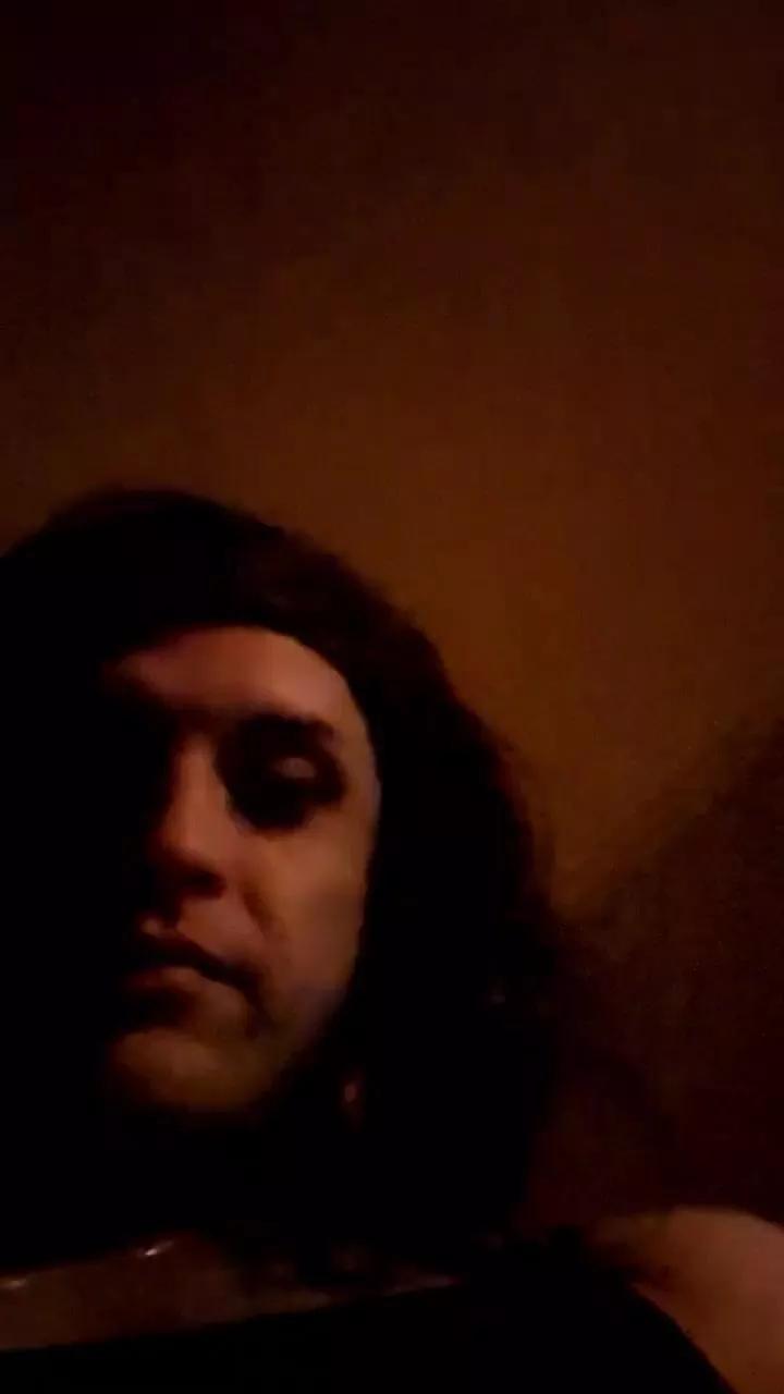 Chillifrog86 on Cam4 