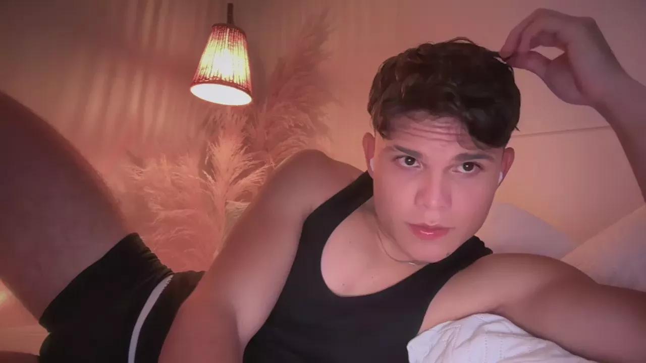 chris_argent on Cam4 
