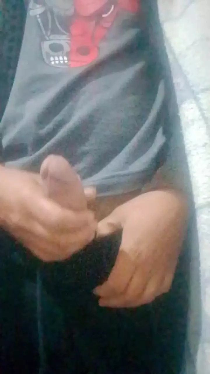 Offline Cminhoneiro1992 on Cam4