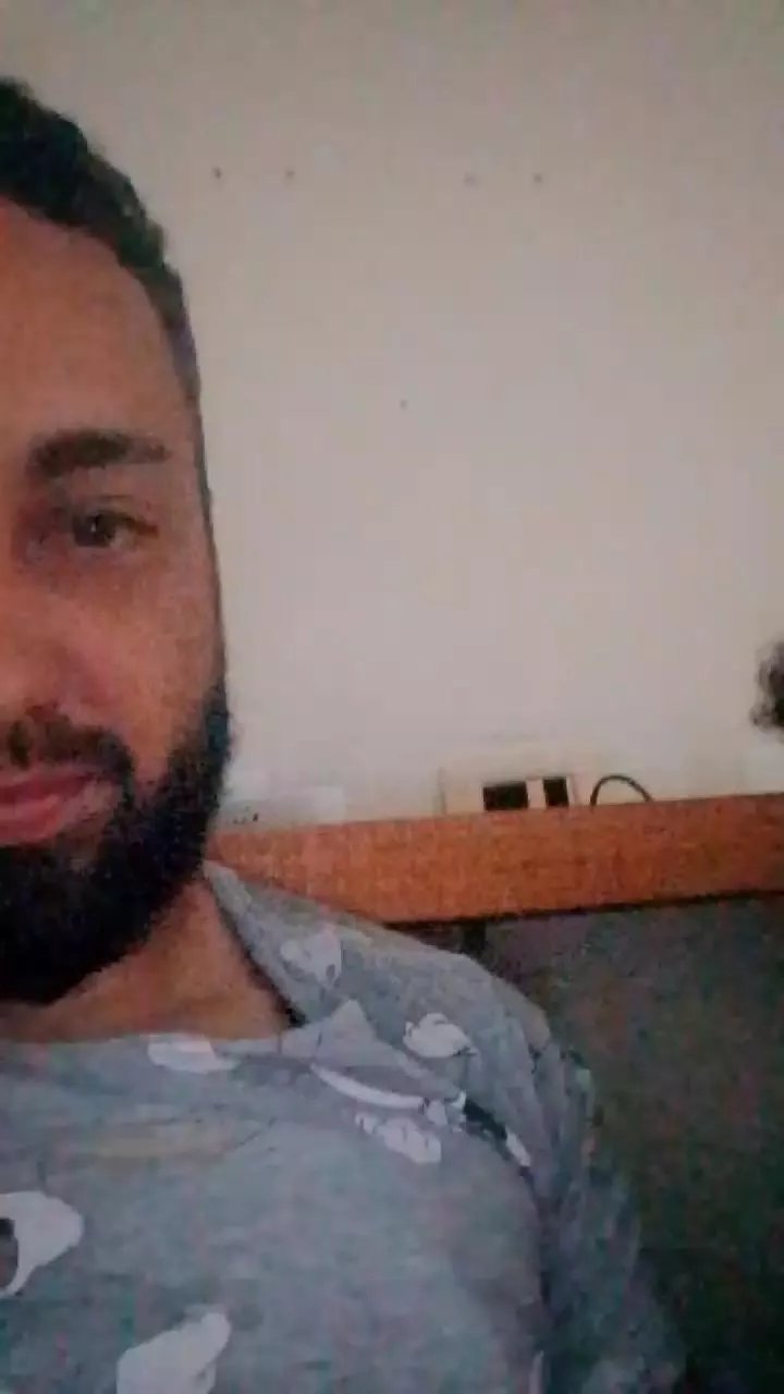 Offline Cminhoneiro1992 on Cam4