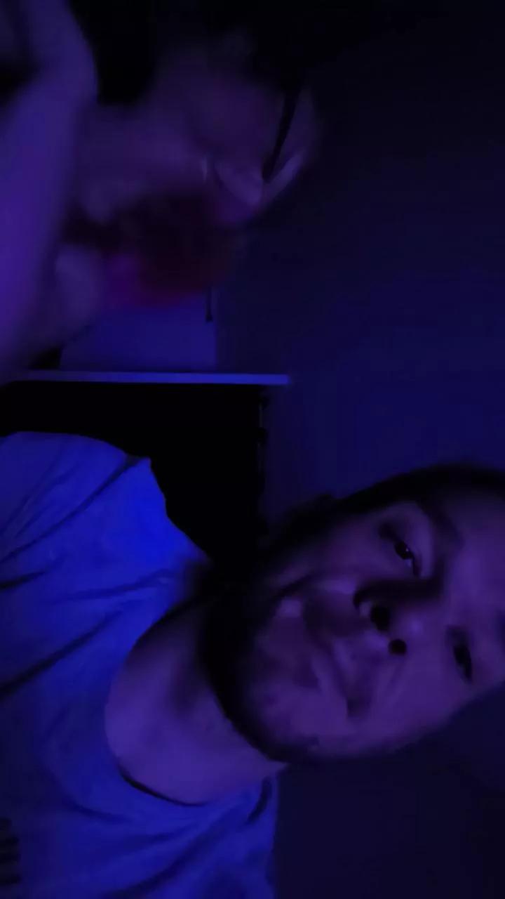 CoquinsBe on Cam4 