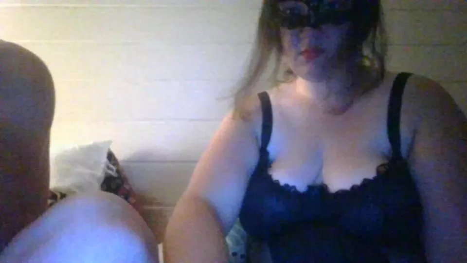 Offline Couplefun066 on Cam4