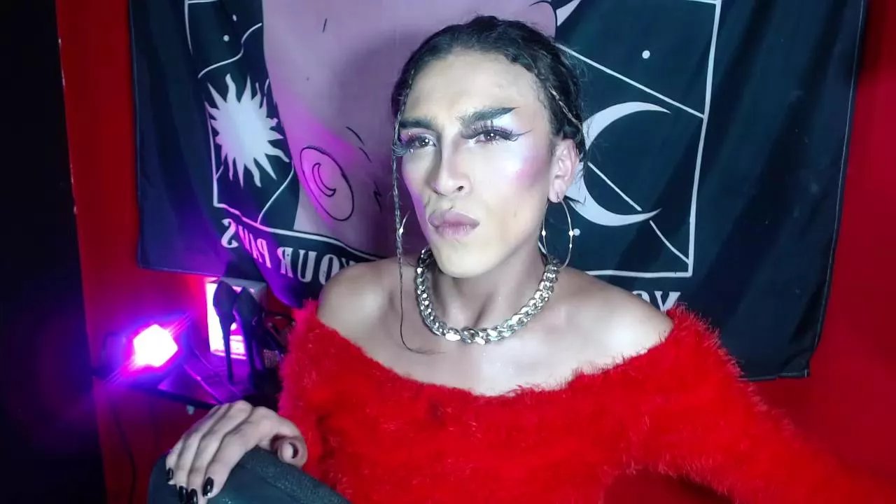 Offline Crystalinn_ on Cam4