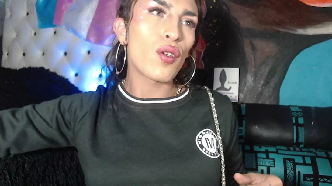 Offline Crystalinn_ on Cam4