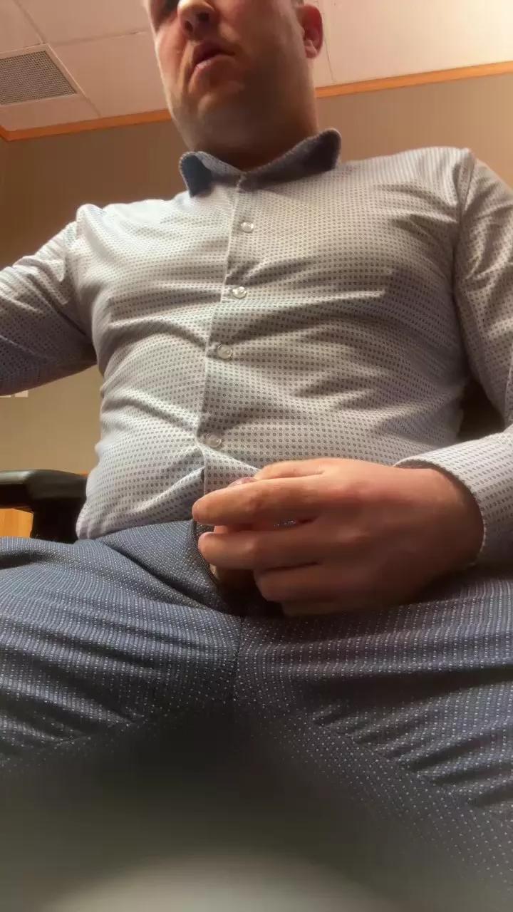 CumWhore4you on Cam4 