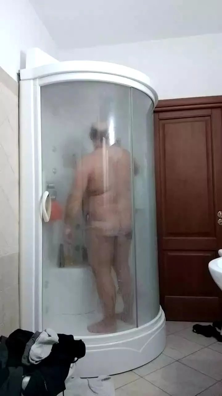 Offline daariu on Cam4