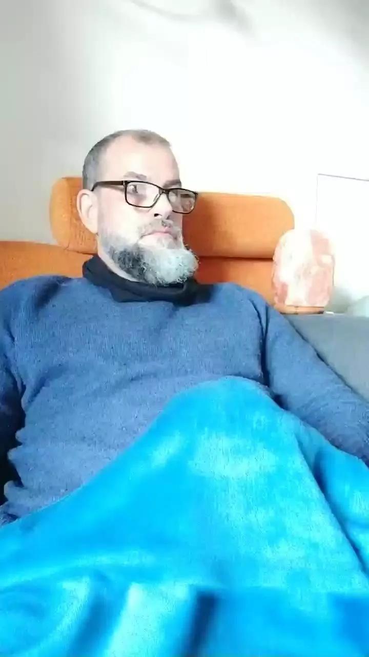 danipirrakas on Cam4 