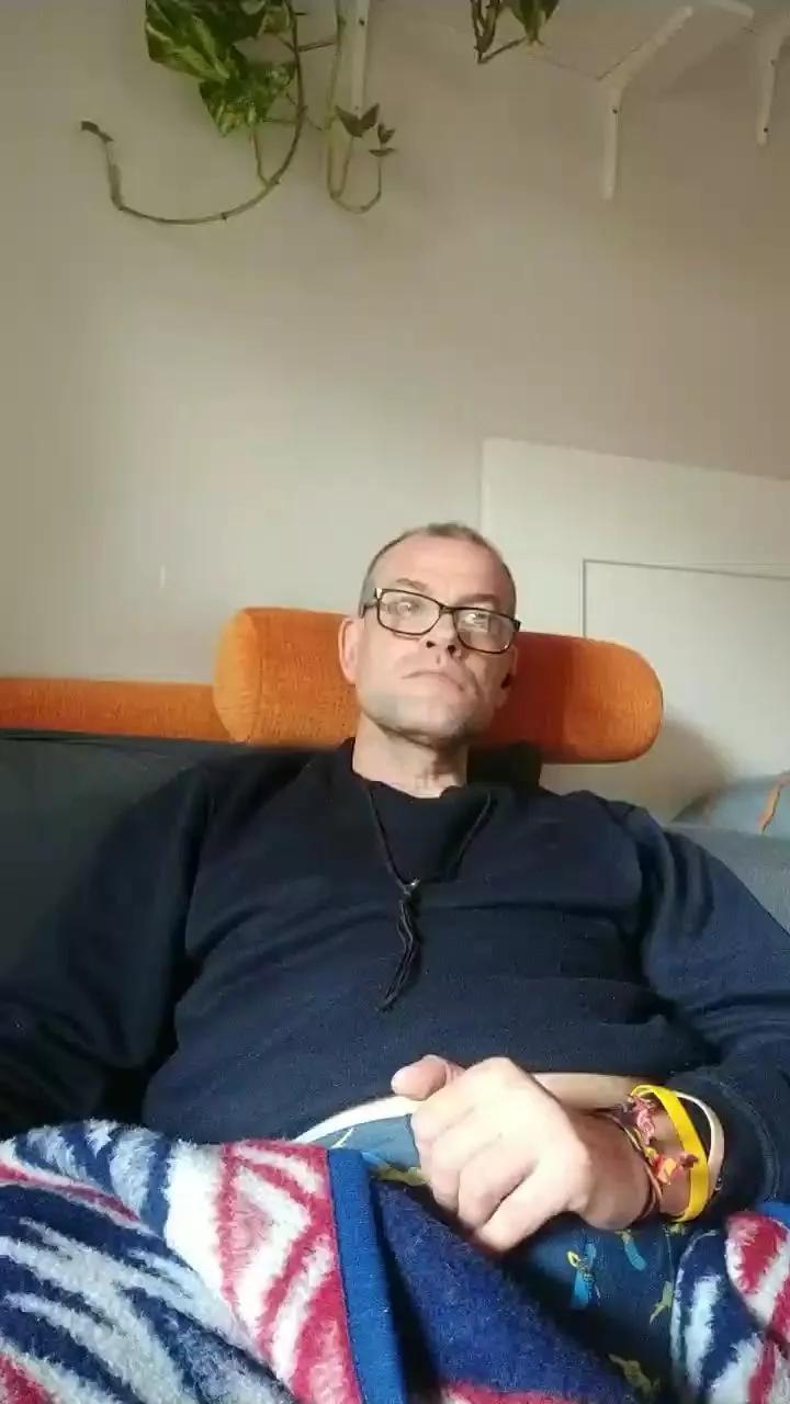 danipirrakas on Cam4 
