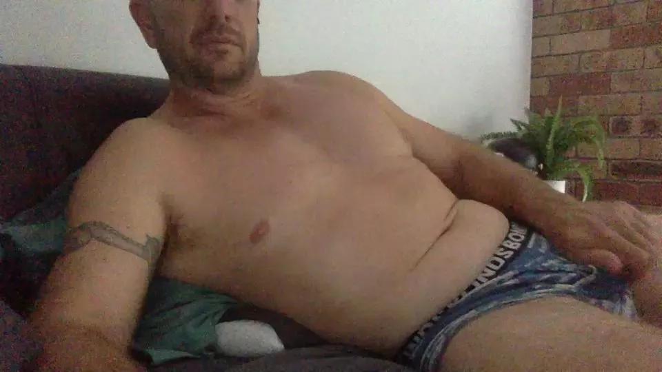 Dartanian001 on Cam4 
