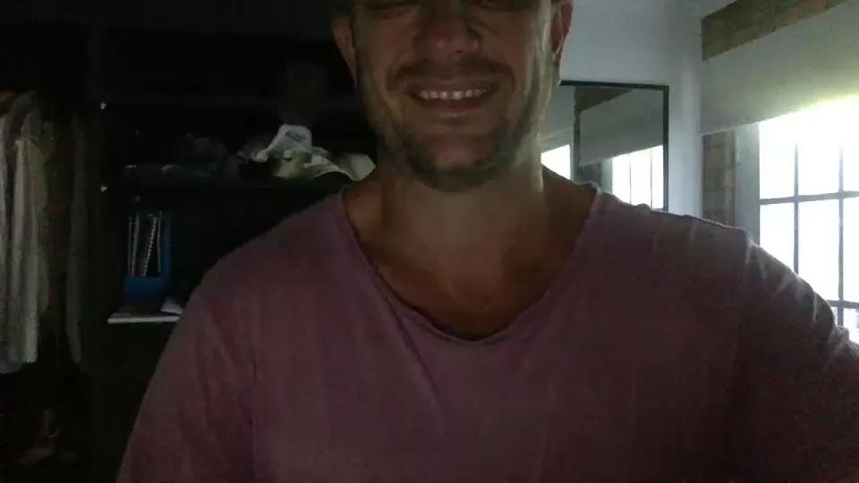 Dartanian001 on Cam4 