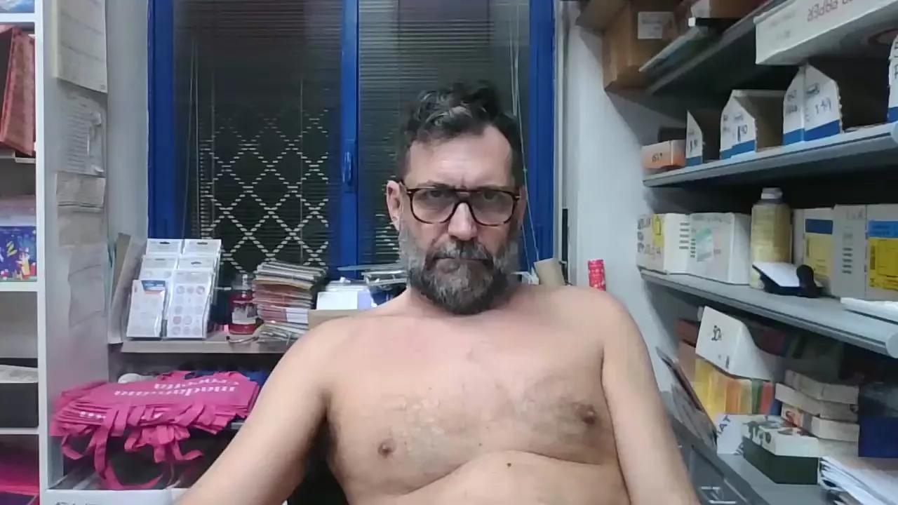 DARVO72 on Cam4 