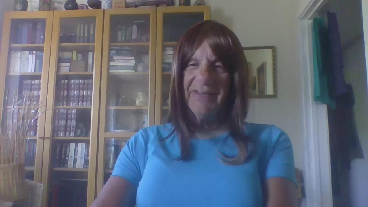 DavinaSan on Cam4 