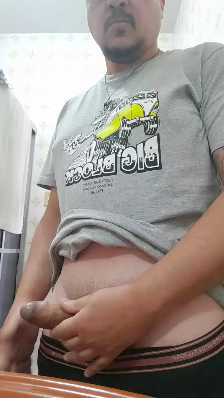 Offline dcardozaoo on Cam4