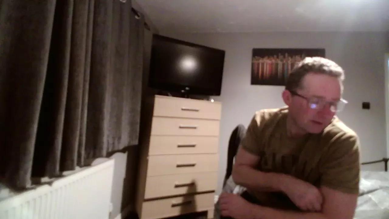 dfc0700 on Cam4 