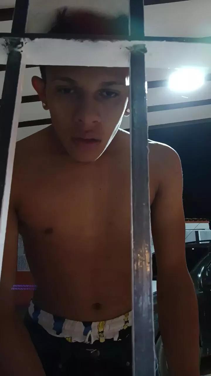 Dirty_fullhappy on Cam4 