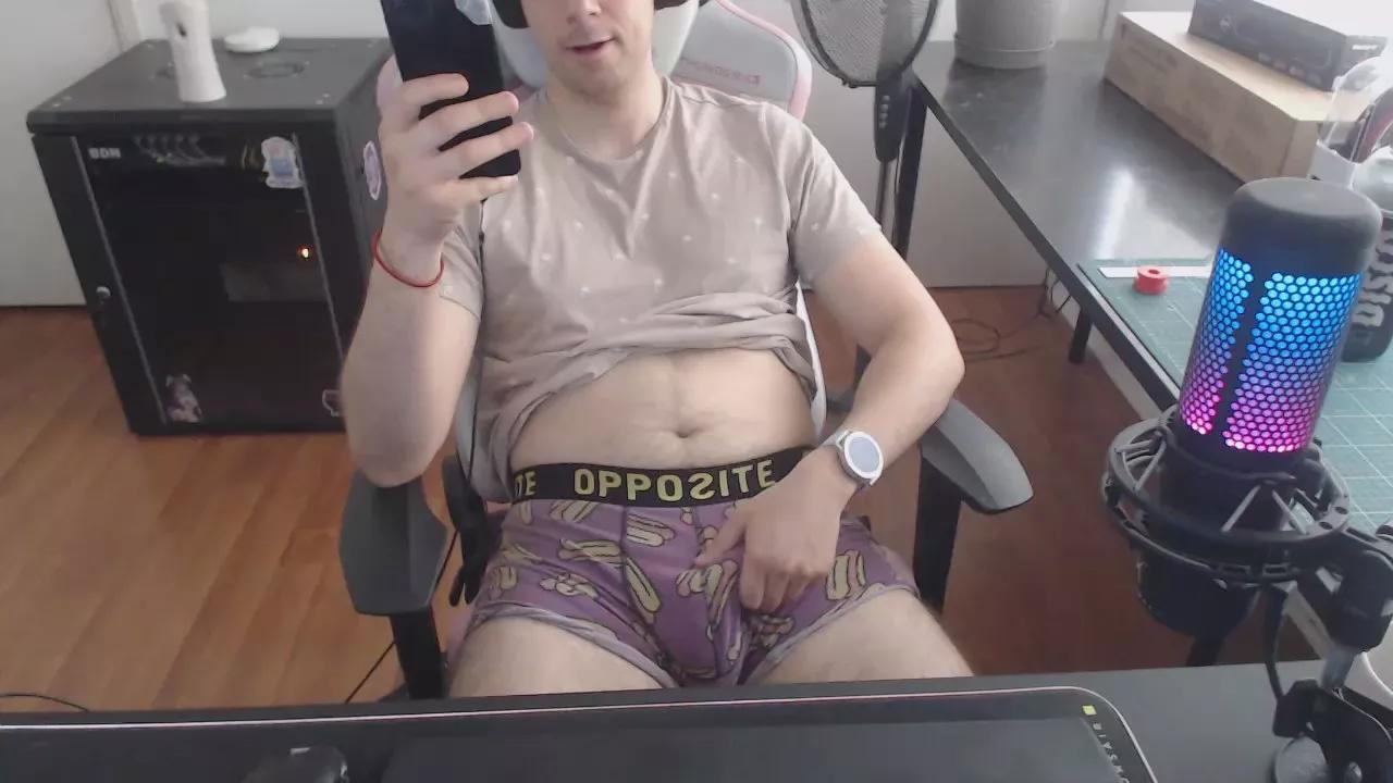 domdaddynsfwcl on Cam4 